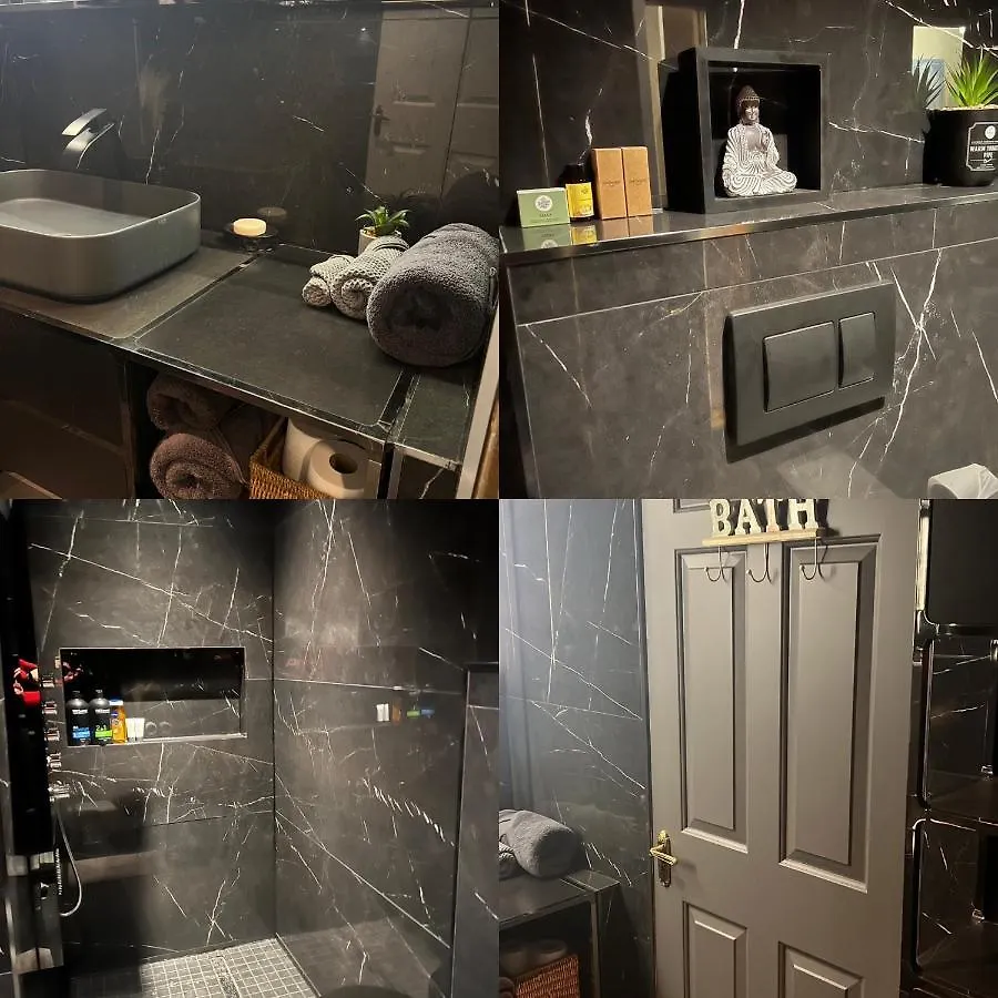 Fernway Residence Entire Property Cork 0*,